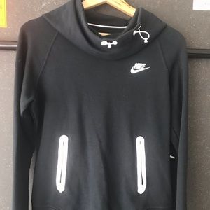 Nike women’s Dri fit hoodie size medium